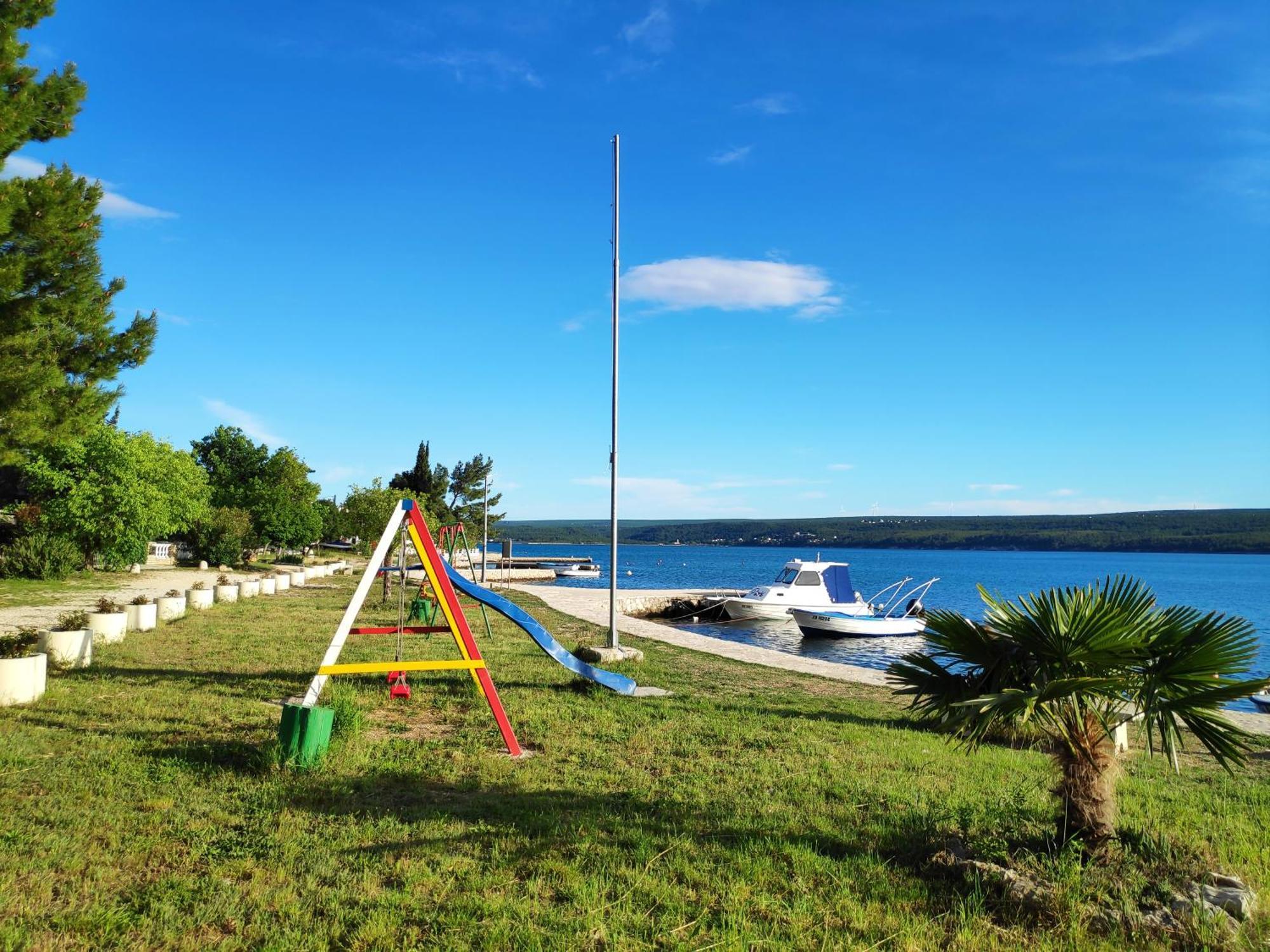 Villa Punta Blava - Beach Front, Ideal For Family Vacation With Kids, Large Terraces With Sea View, Internet, Netflix, No Pets Allowed Obrovac Exterior foto